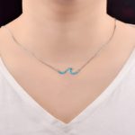 Collar Con Colgante Ola De Mar Y Ópalo Azul - Phoenexia